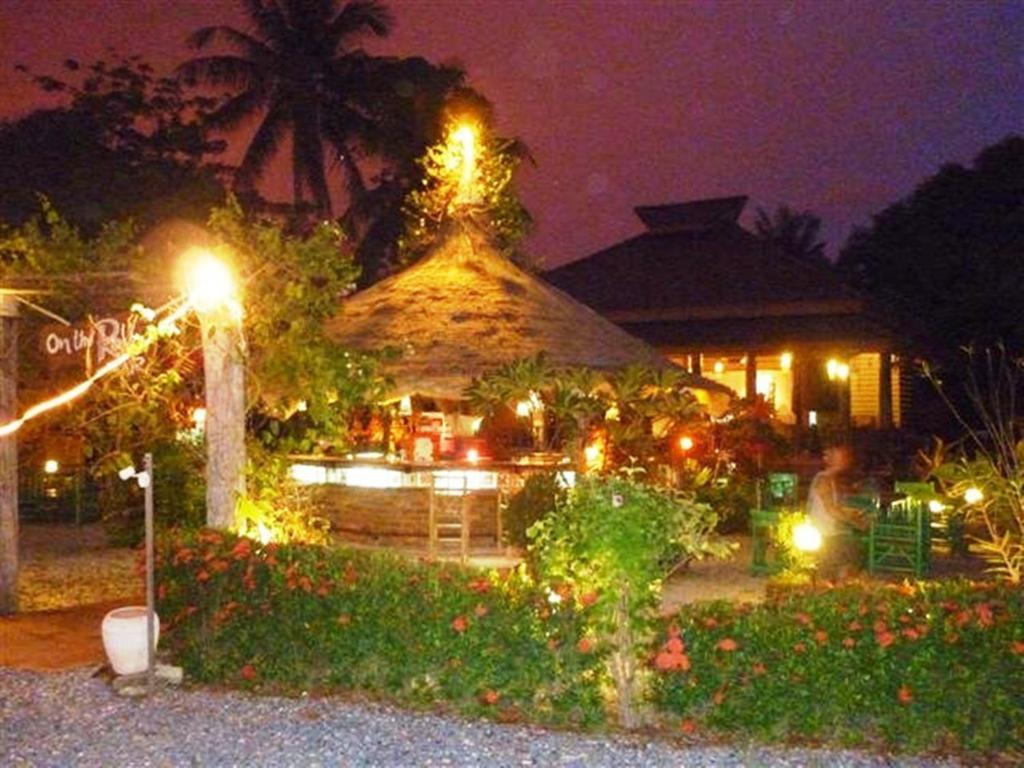 Euro Lanta White Rock Resort Ko Lanta Exterior foto