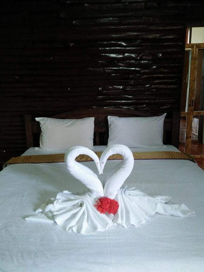 Euro Lanta White Rock Resort Ko Lanta Exterior foto